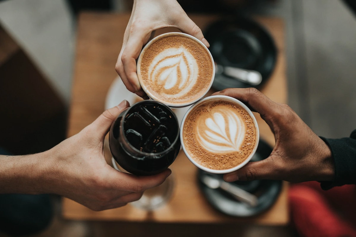 Warm Pour-Over Latte Coffee & Book - Original